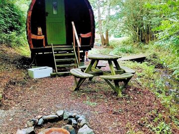Situated in the dingly dell