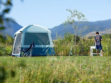 Tent pitch