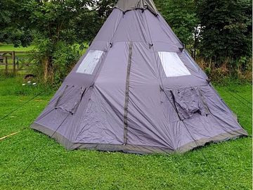 Level tent pitch