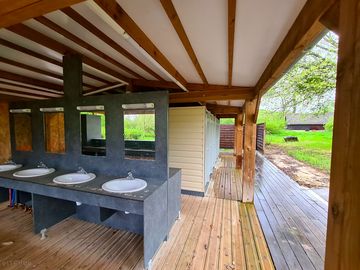 Toilet block