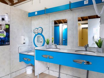 Sanitaires
