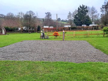 Fully-serviced gravel touring pitch
