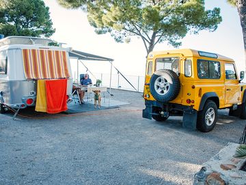 Posti camper/caravan terra battuta vista mare