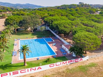 Outdoor swimming pool