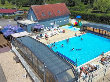 Swimming pool and snack bar