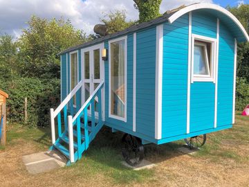 Shepherd's hut