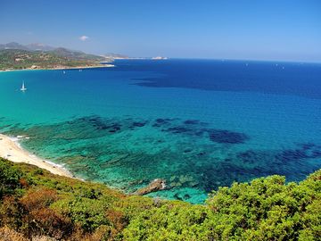 20 minutes' walk from the beach