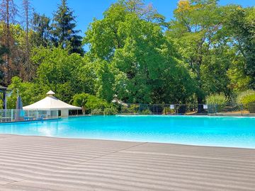 Visitor image of the lovely swimming pool