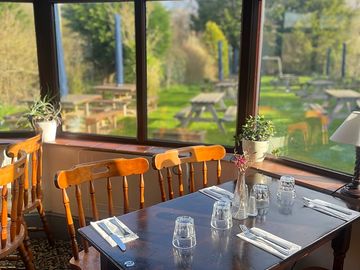 Conservatory area in yew tree inn