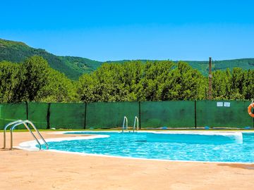 Outdoor swimming pool