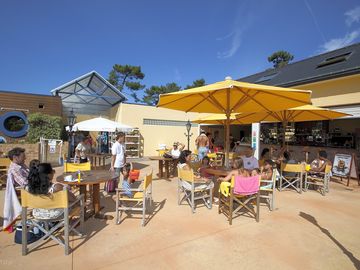 Snack's terrace of the aquatic area