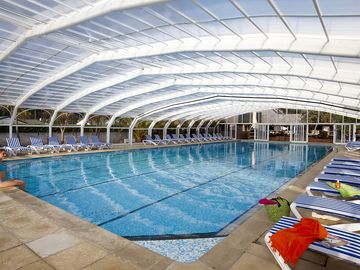 Indoor heated pool 250 m²