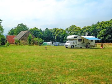 Plenty of space for an awning