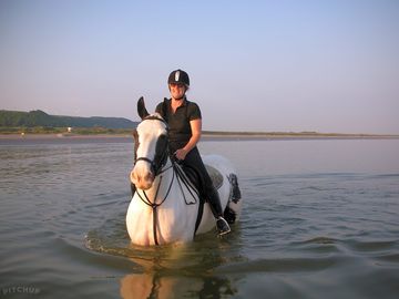 Plenty of horse riding nearby