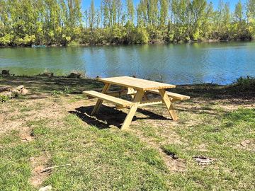 Picnic table by the lake