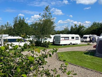 Single axel caravan pitches