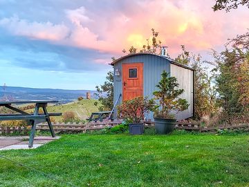 Visitor image of the shepherd's hut