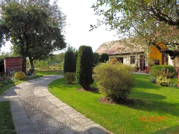Driveway to the house