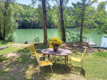 Seating area by the lake