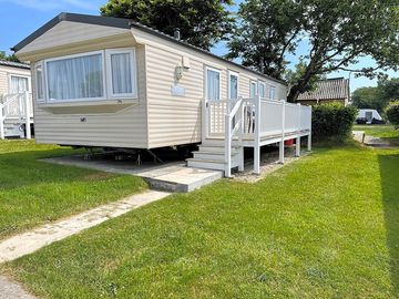 External view with deck