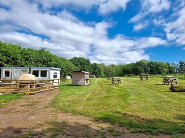 Weekend bar and catering cabin