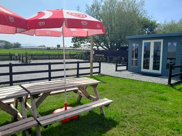 Guest outdoor seating