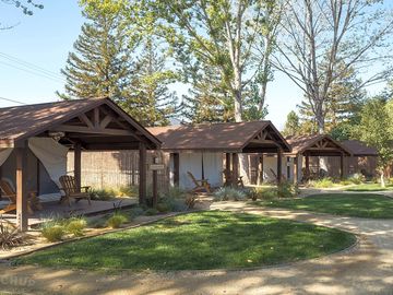 Safari Tent 2 Queens Exterior