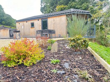 The kingfisher cabin