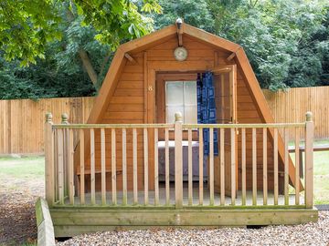 Cosy two berth cocoon with double bed
