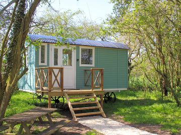 The Woodpecker shepherd's hut