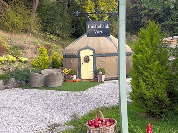 Thistlebank and private garden