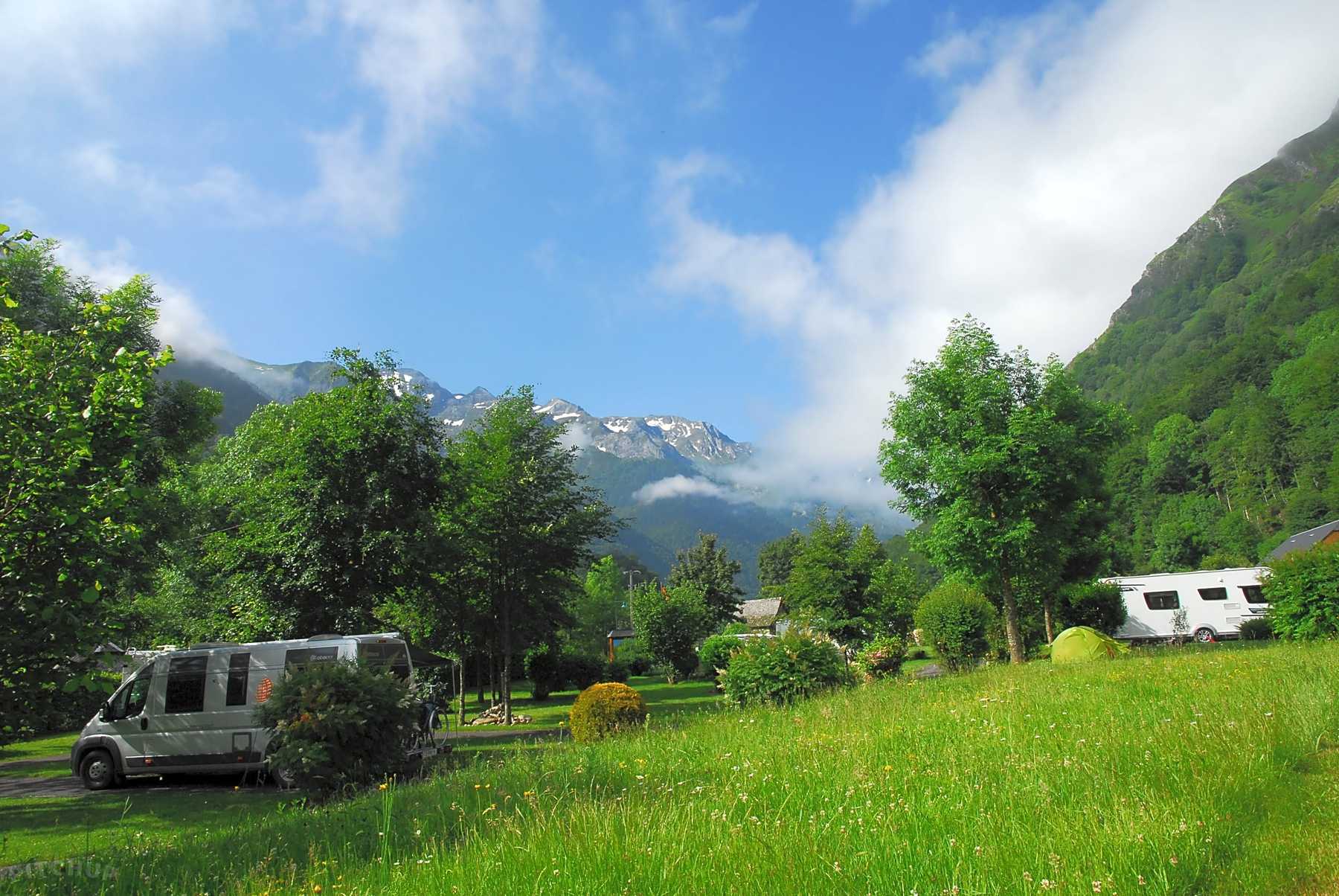 Camping Pyrenees Natura Estaing Pitchup