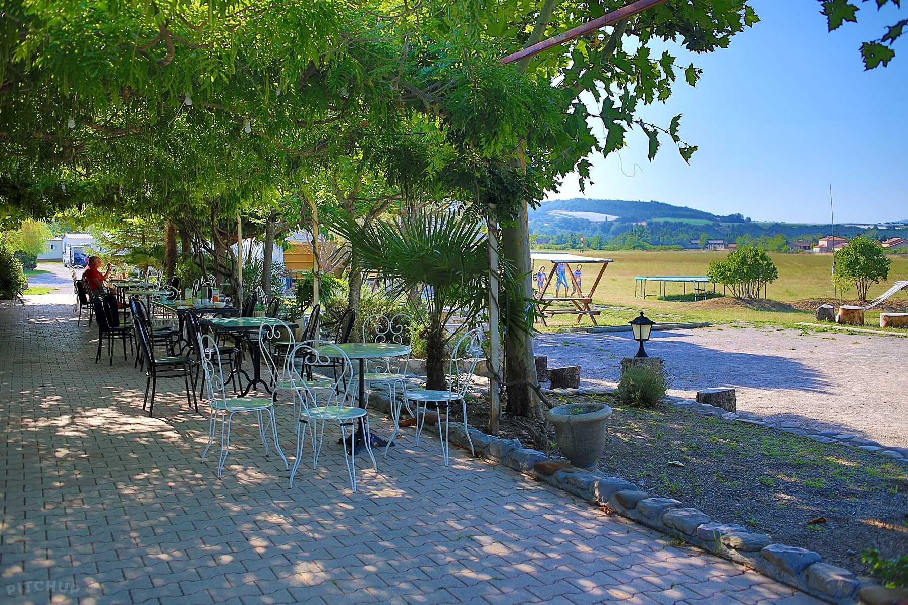 Camping De Monteglin Laragne Monteglin Preise Fur 2020 Aktualisiert Pitchup