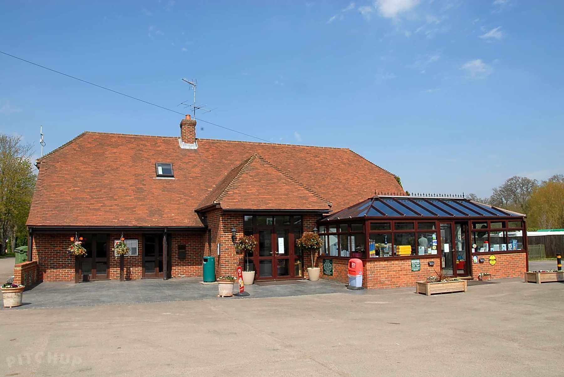 Swiss Farm Touring And Camping Henley On Thames Pitchup