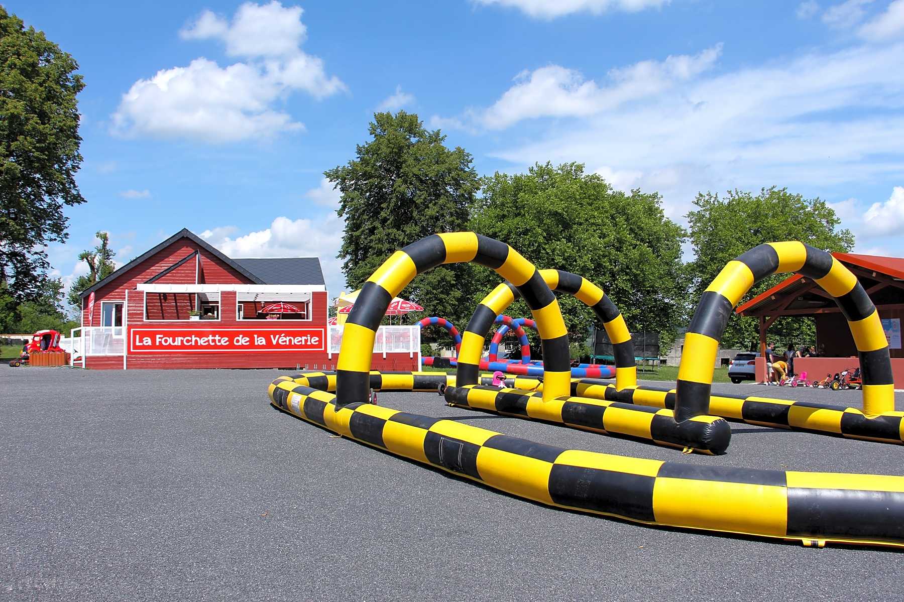 Domaine De La Venerie Signy L Abbaye Pitchup