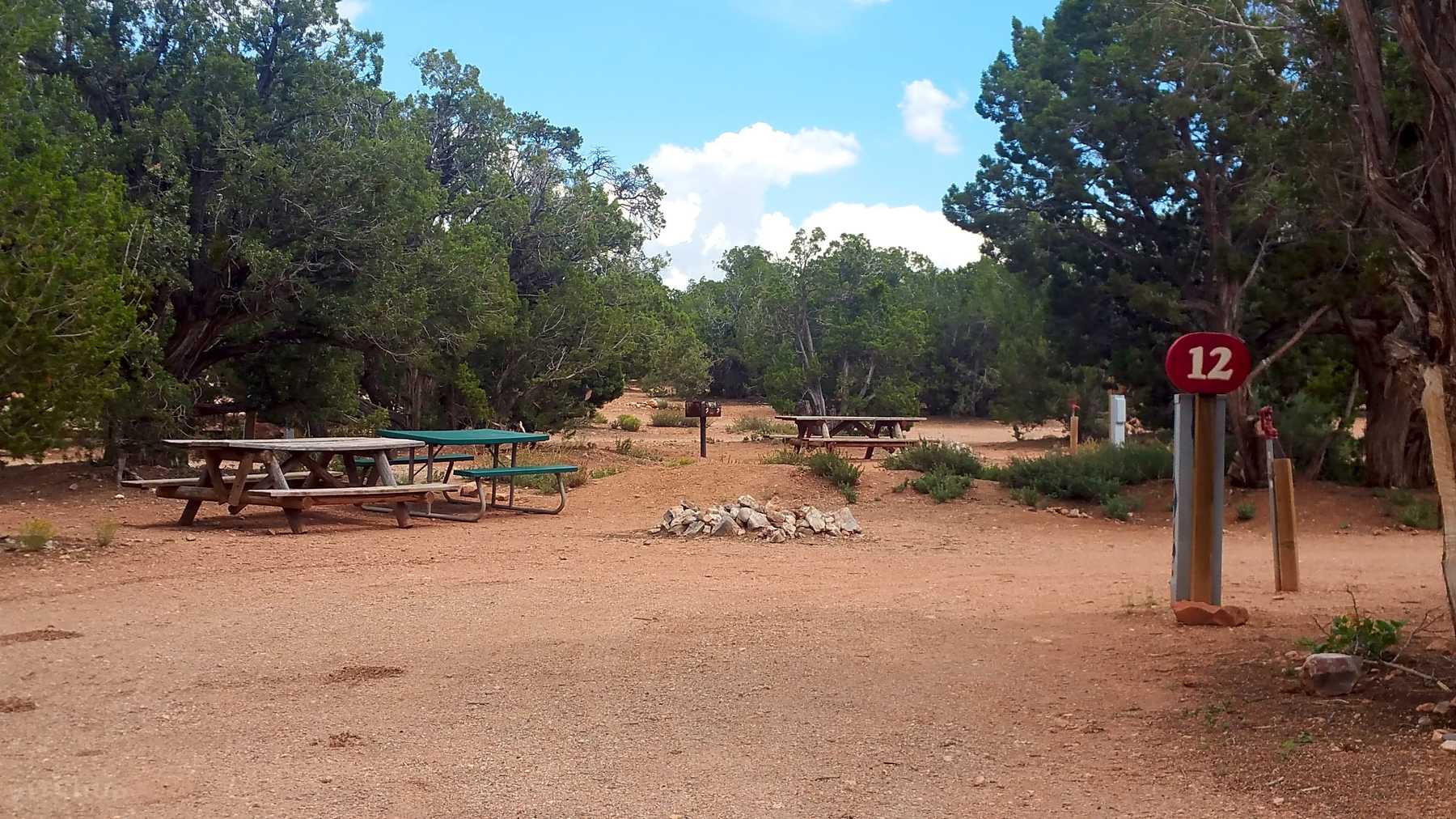 Grand Canyon Caverns Rv Park Peach Springs Pitchup