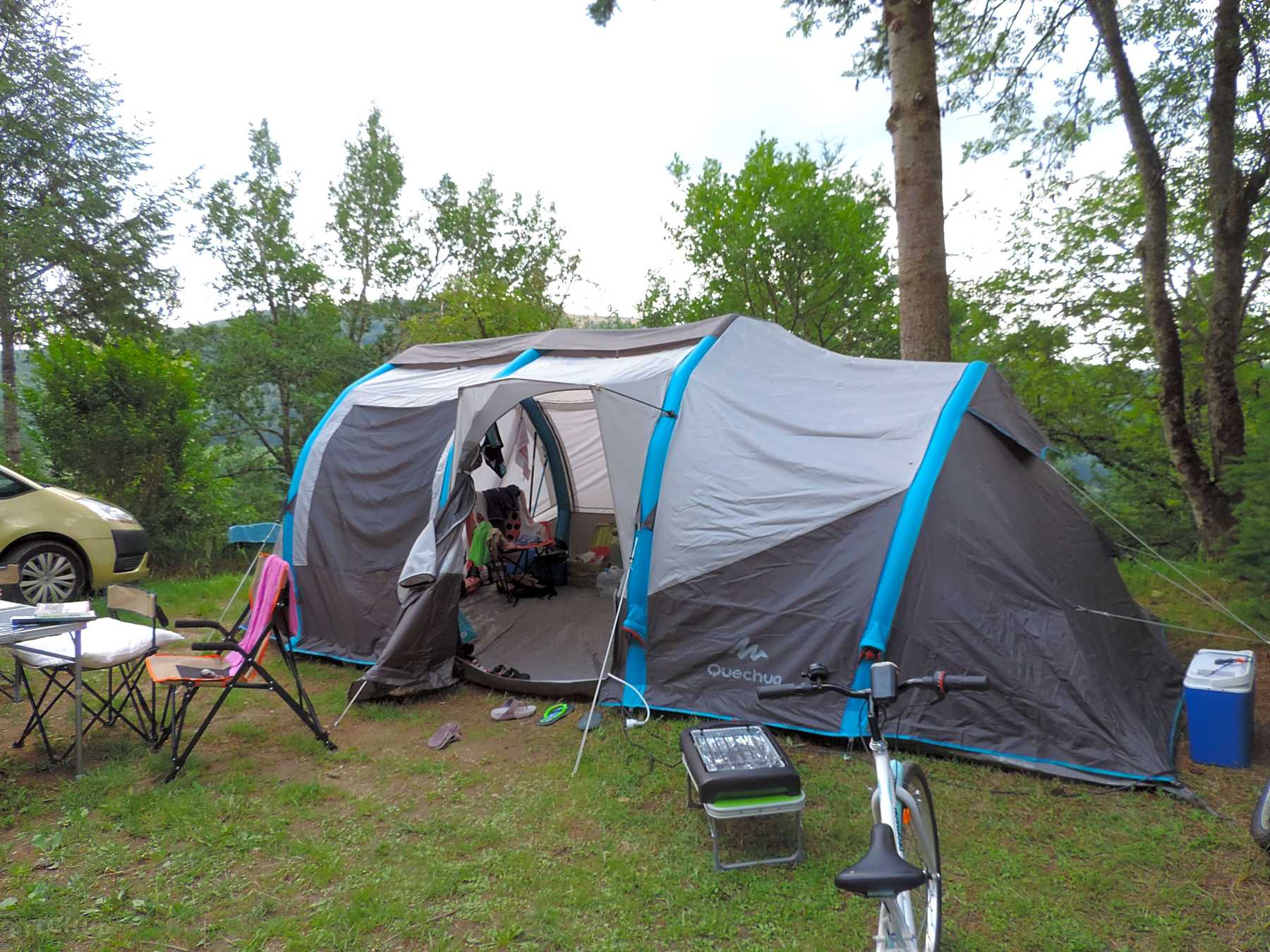Camping Le Belvedere Neuveglise Tarifs 2020 Pitchup