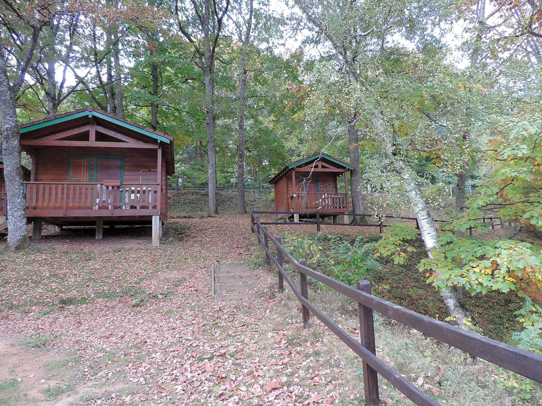 Camping De La Meteorite Rochechouart Updated 2020 Prices Pitchup