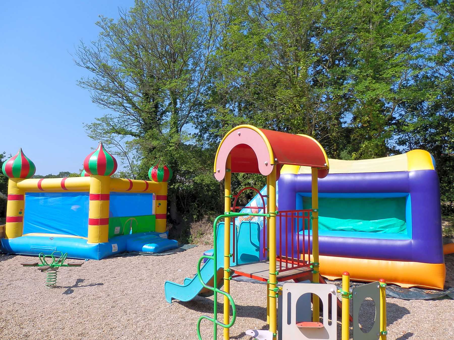 Camping De La Roche Percee Fouesnant Pitchup