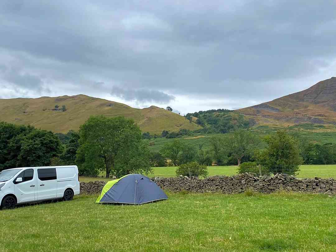 Castleton Camping