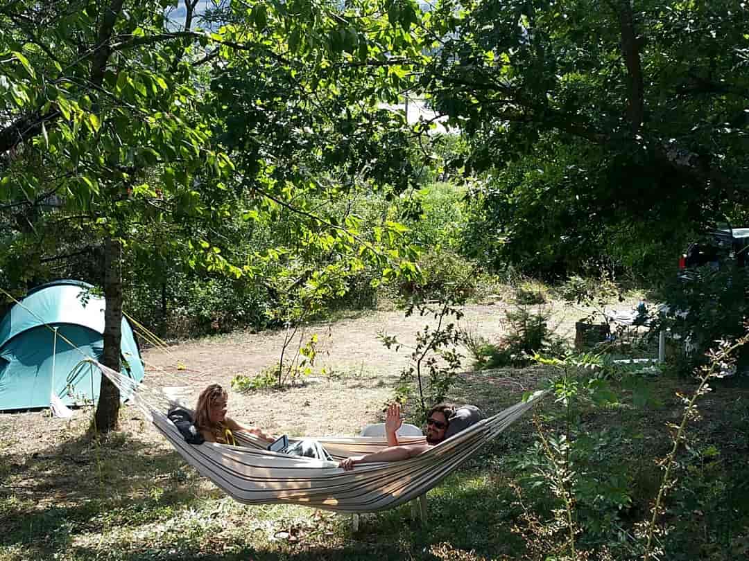Aire Naturelle De Camping La Ferme Aux Cerisiers