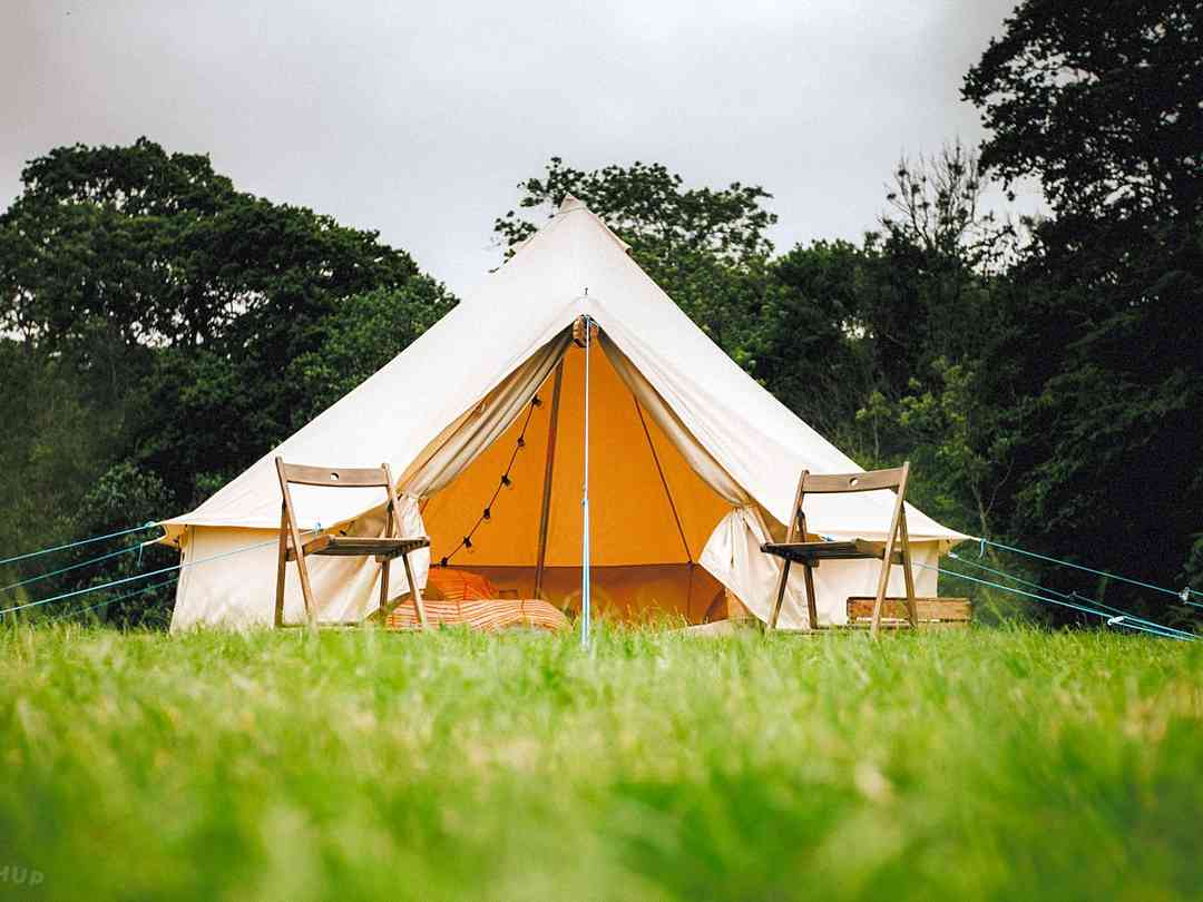 Blue Pool Camping: Bell tent exterior