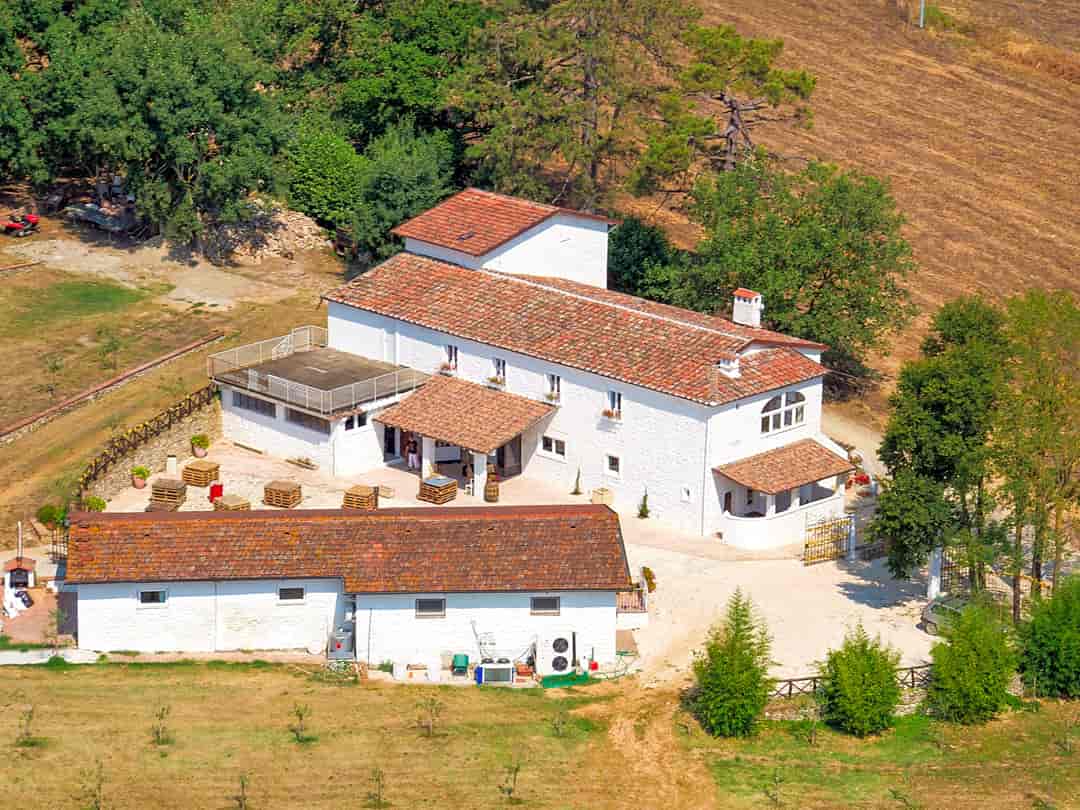 Azienda Agricola La Campana d'Oro: Aerial view of the farm, built in 1800