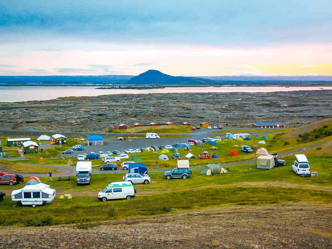 Hlíð Ferðaþjónusta: View of the lake