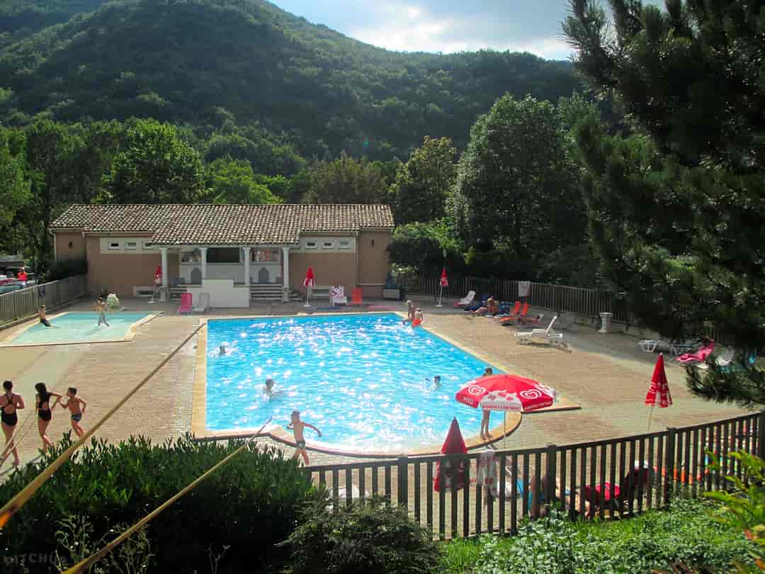 Camping Le Gallo Romain: Swimming pool