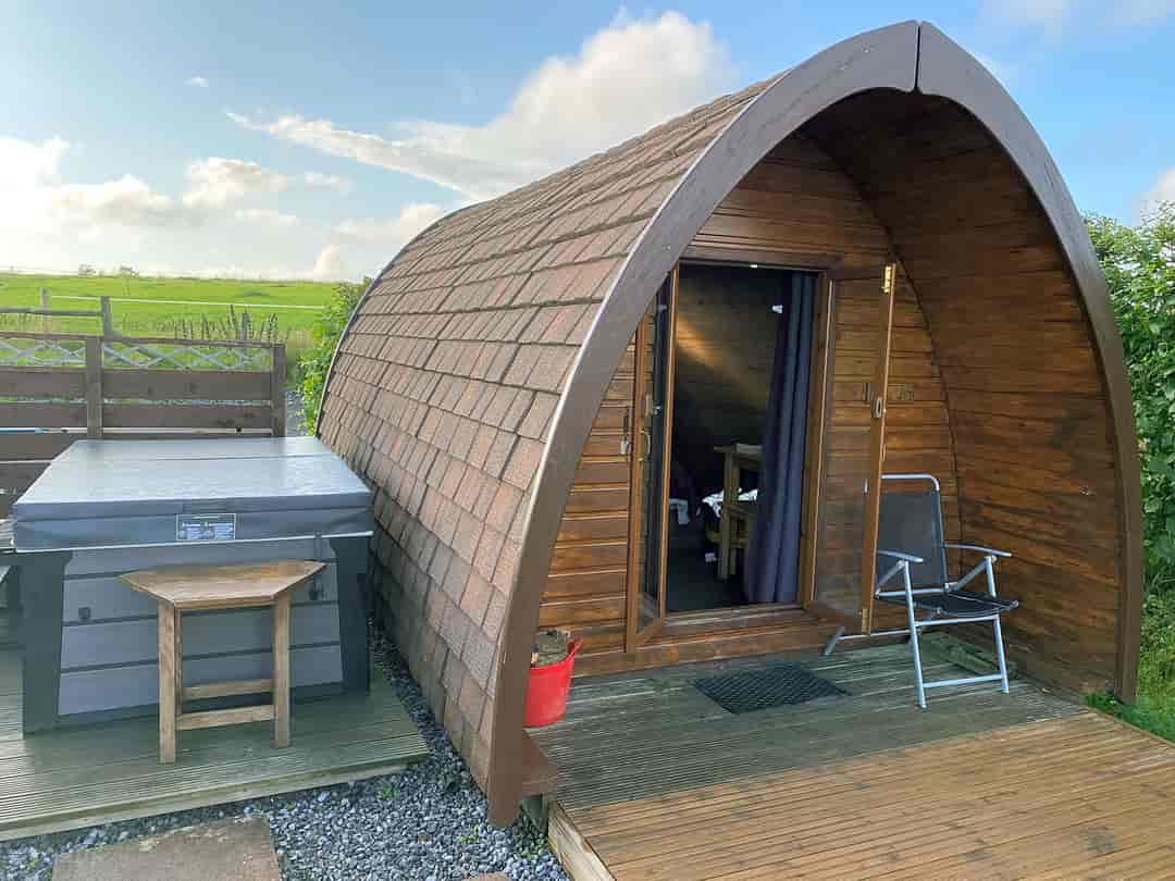 West Wales Camping Pods: Camping pod and hot tub