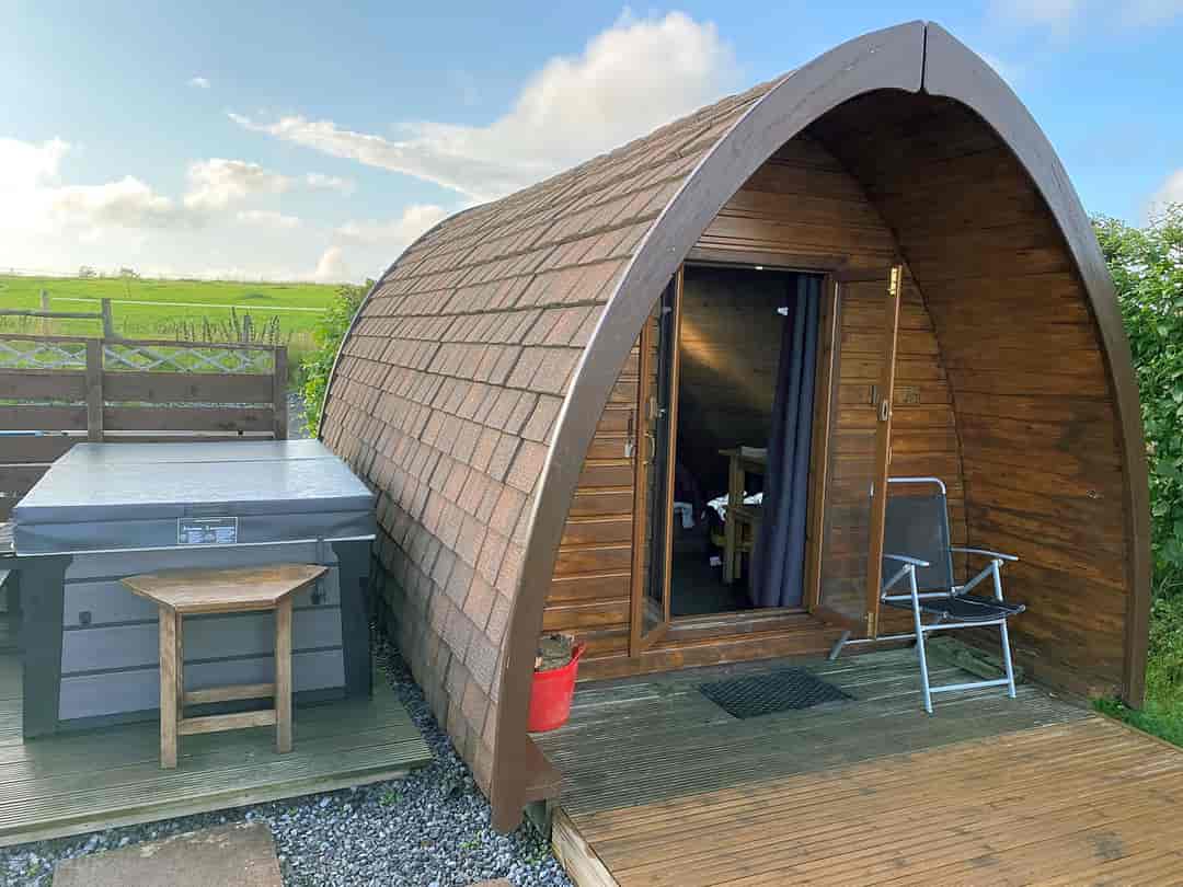 West Wales Camping Pods: Camping pod and hot tub