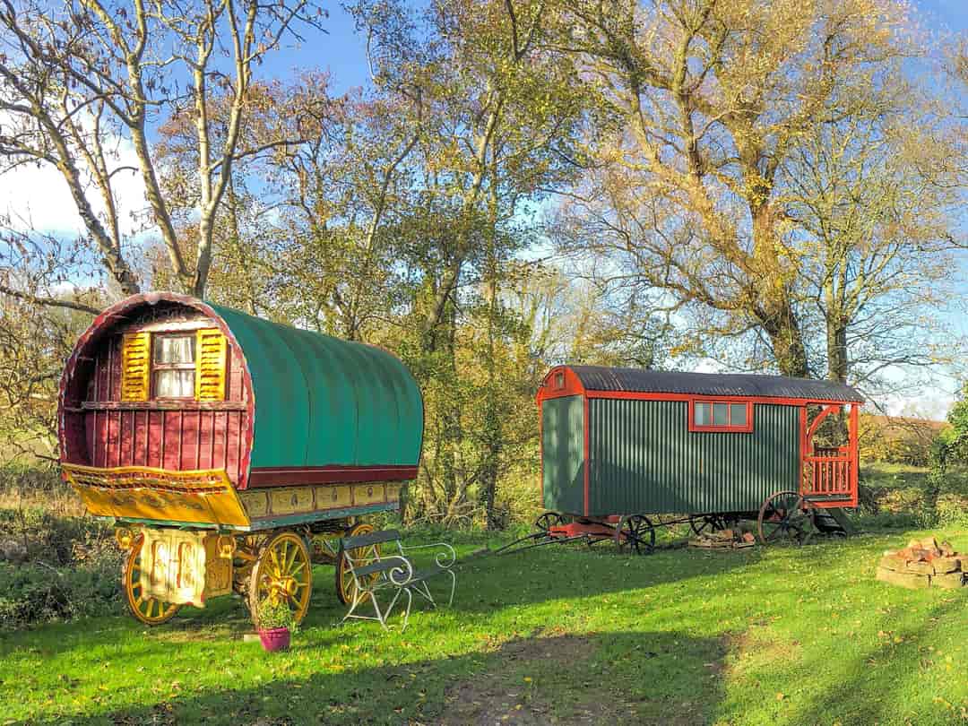 Haselbury Mill: Caravan and Hut