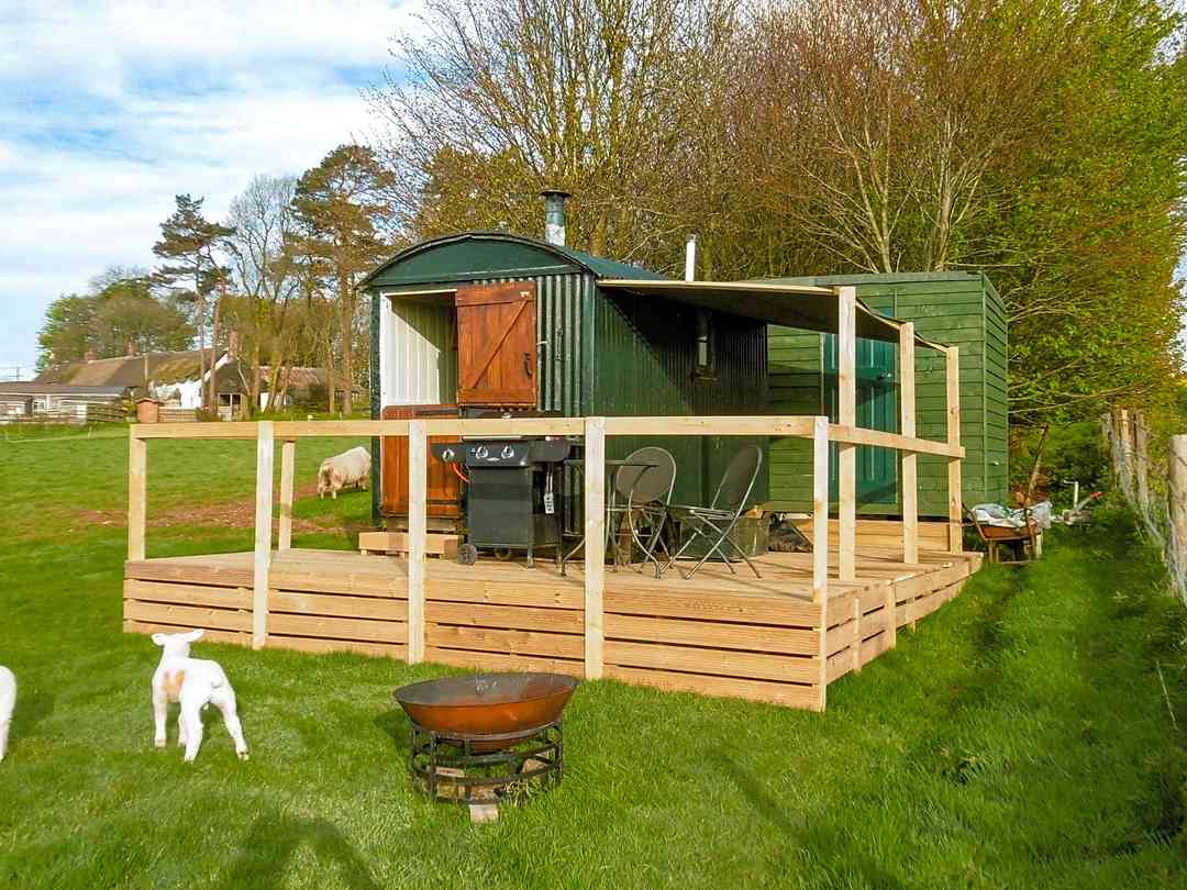 Park Farm: Shepherd's hut