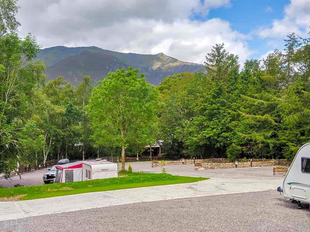 Setmabanning Caravan Park: Great views, comfortable spacious pitches
